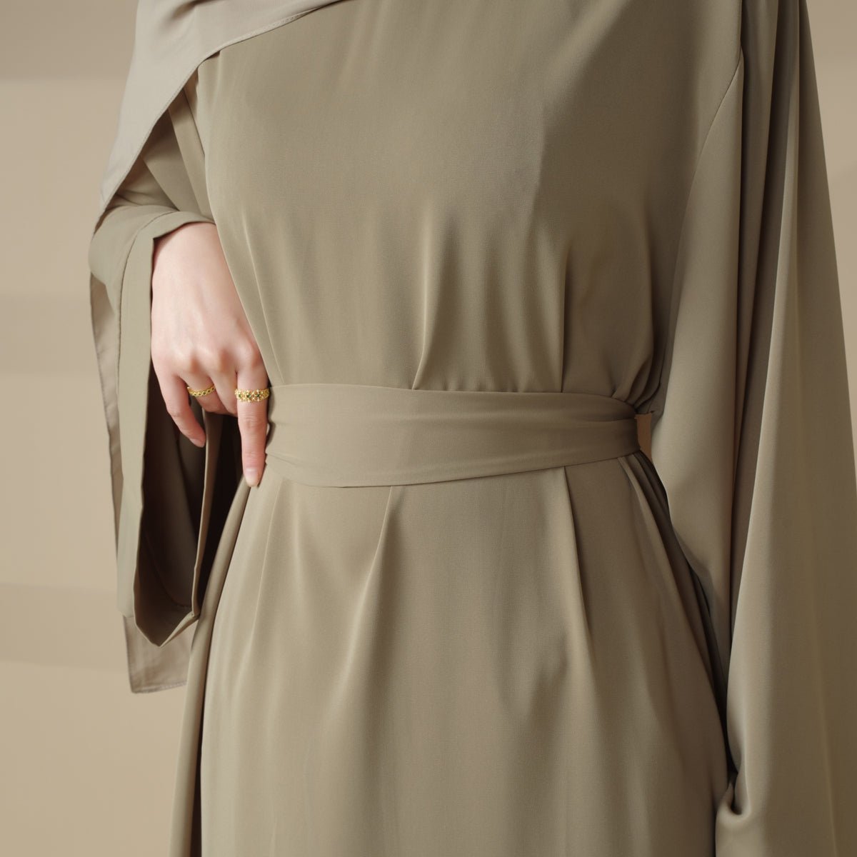 Nida abaya and belt set image 19