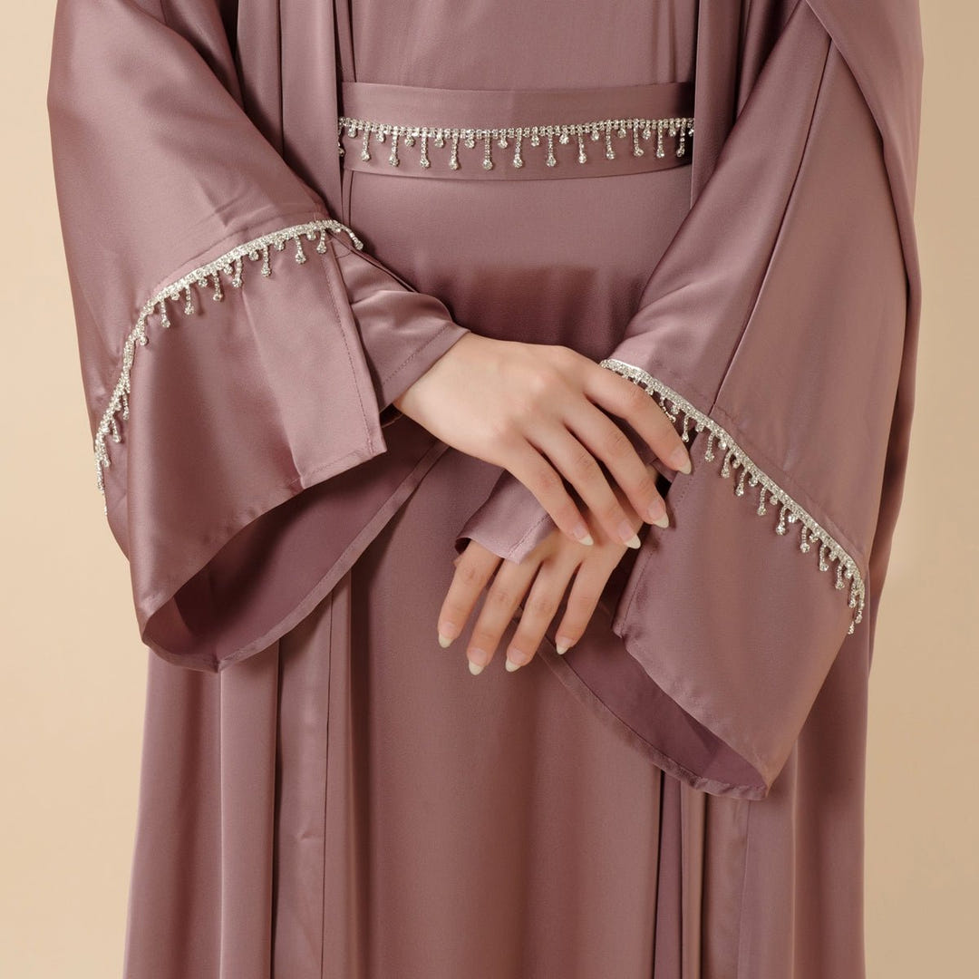 Satin abaya six-piece set image 5