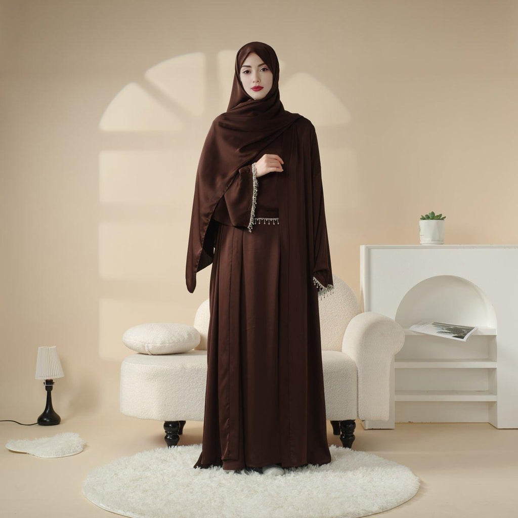 Four-piece satin modestwear set view 16