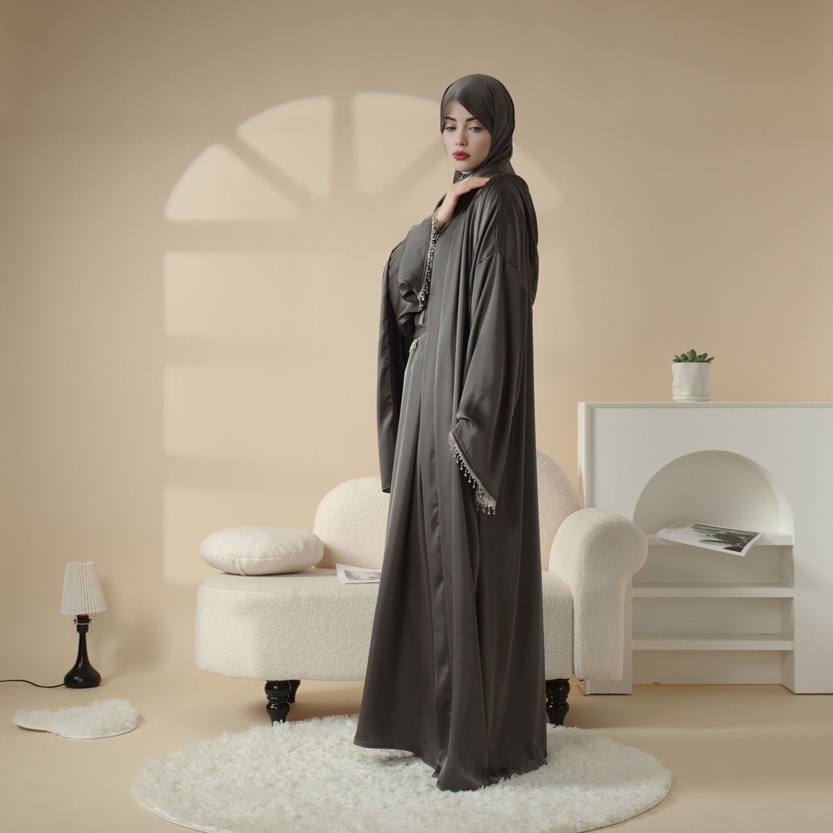 Diamond-tassel abaya set view 11