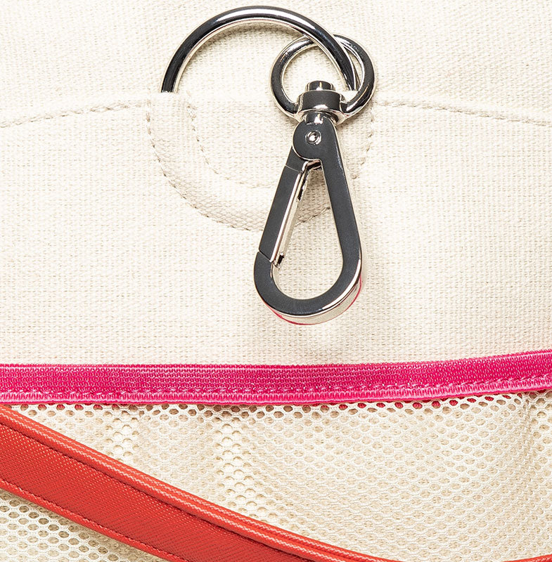 Parker pickleball bag, carabiner detail