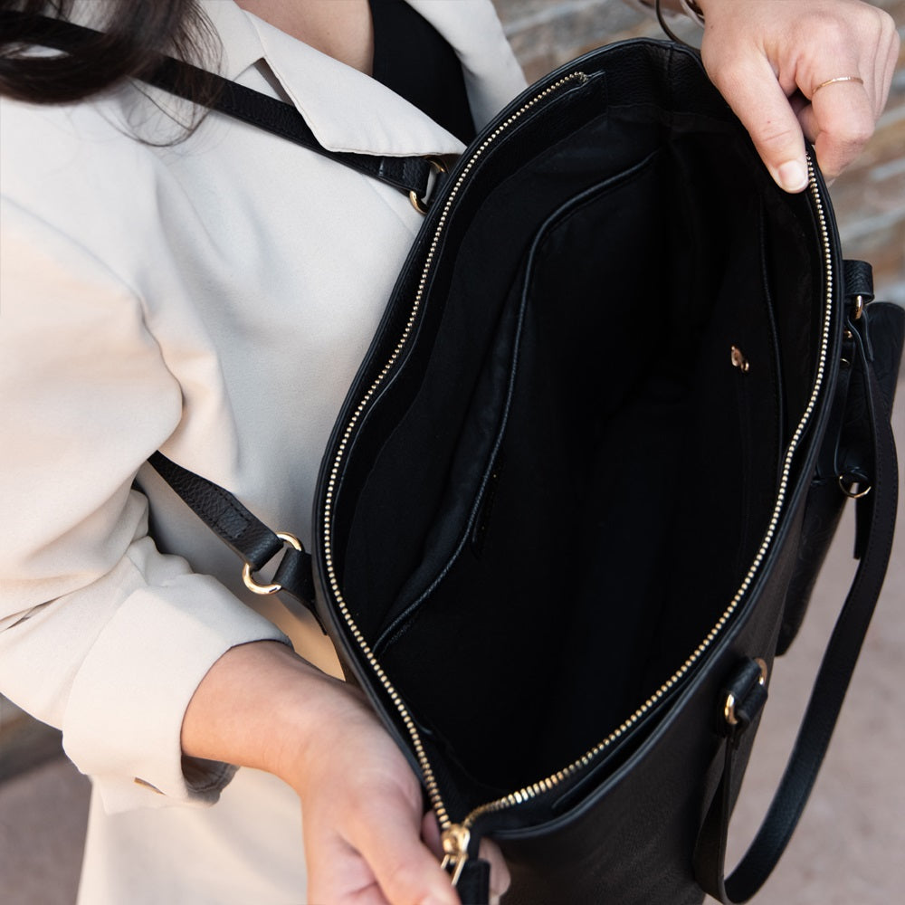 Techy tote and touchscreen purse set image 10