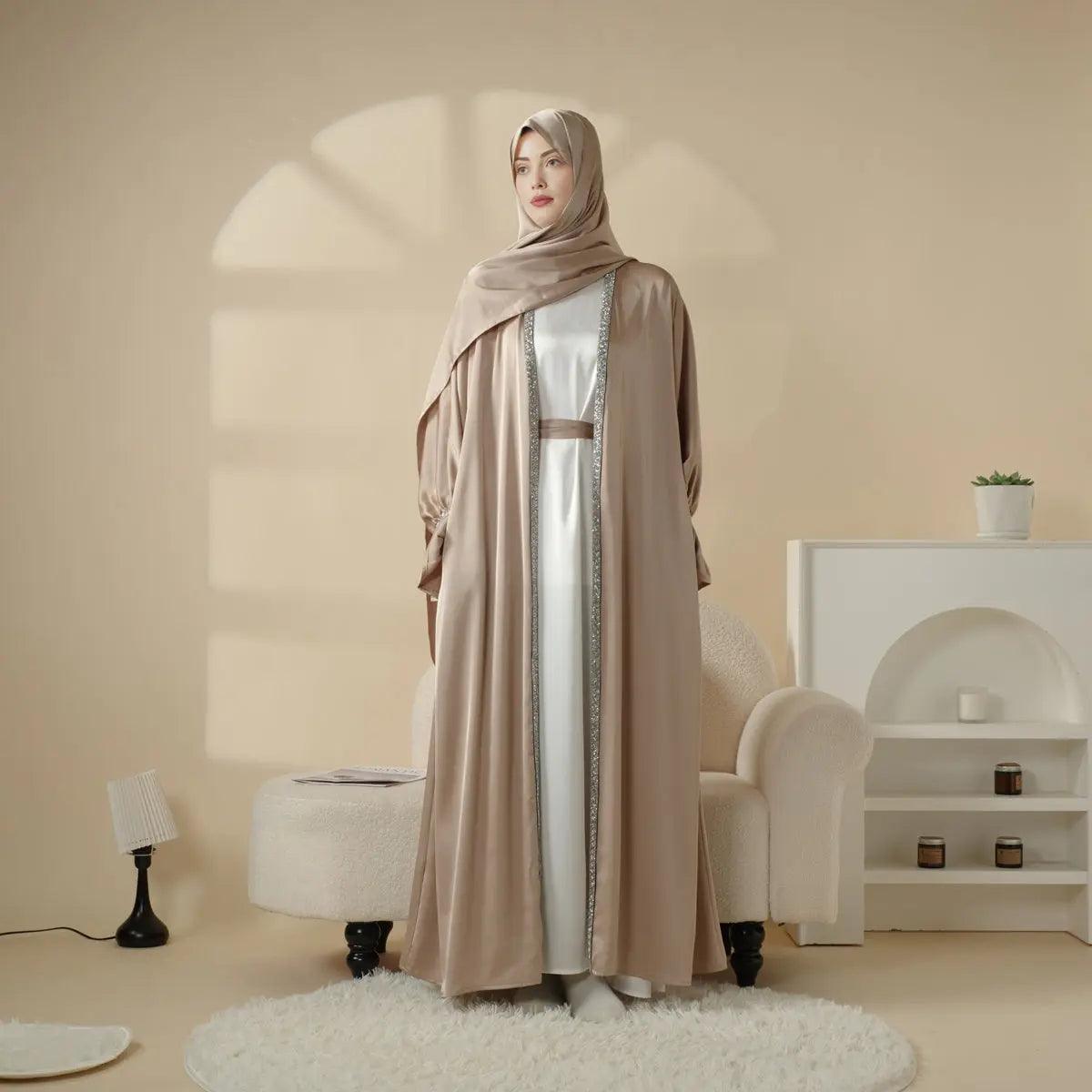 Poet sleeve satin open abaya image 4