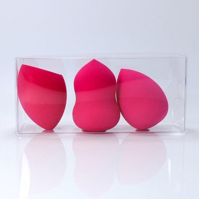 Cosmetic sponge set for smooth foundation application