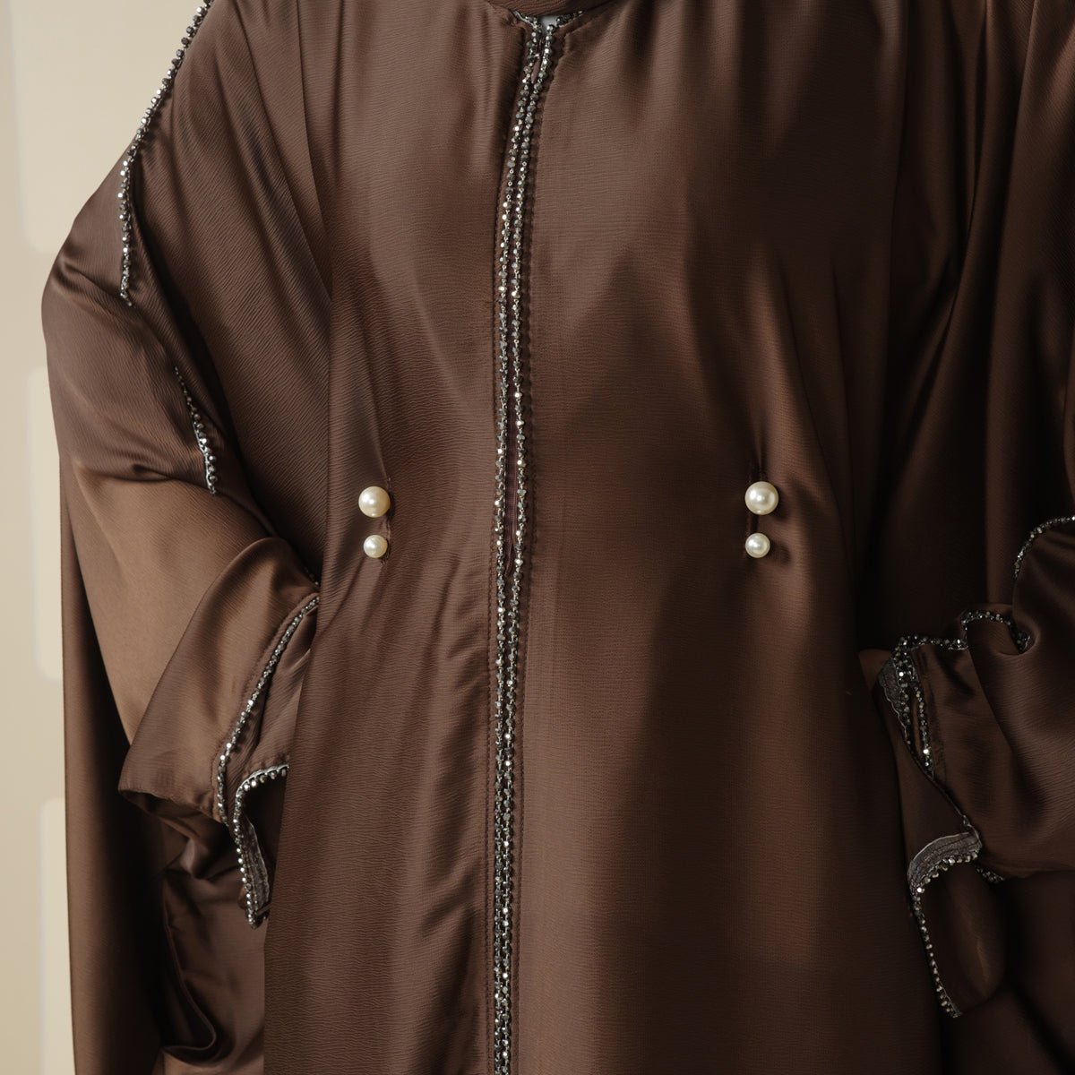 Batwing abaya with coordinating hijab view 14