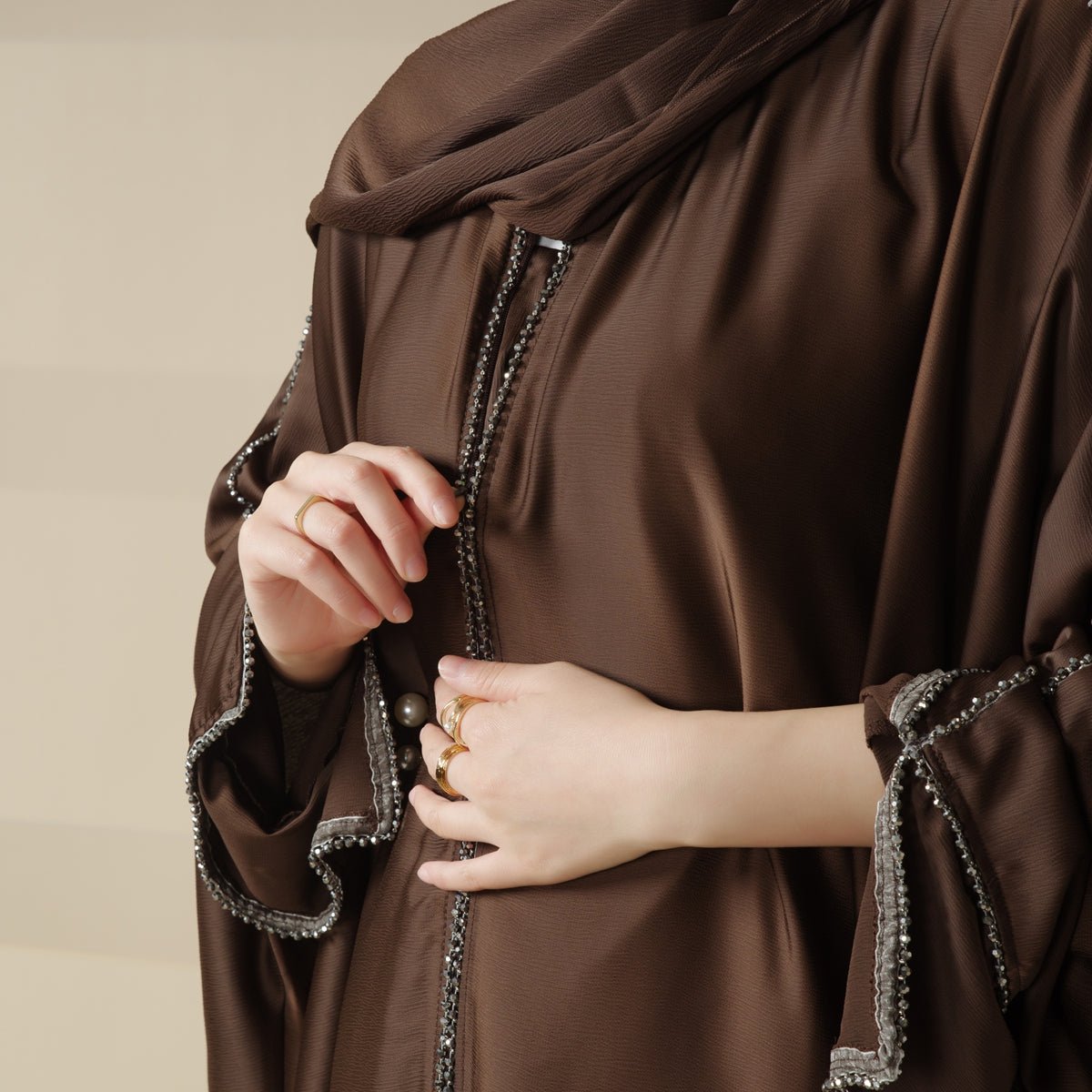 Batwing abaya two-piece set view 12