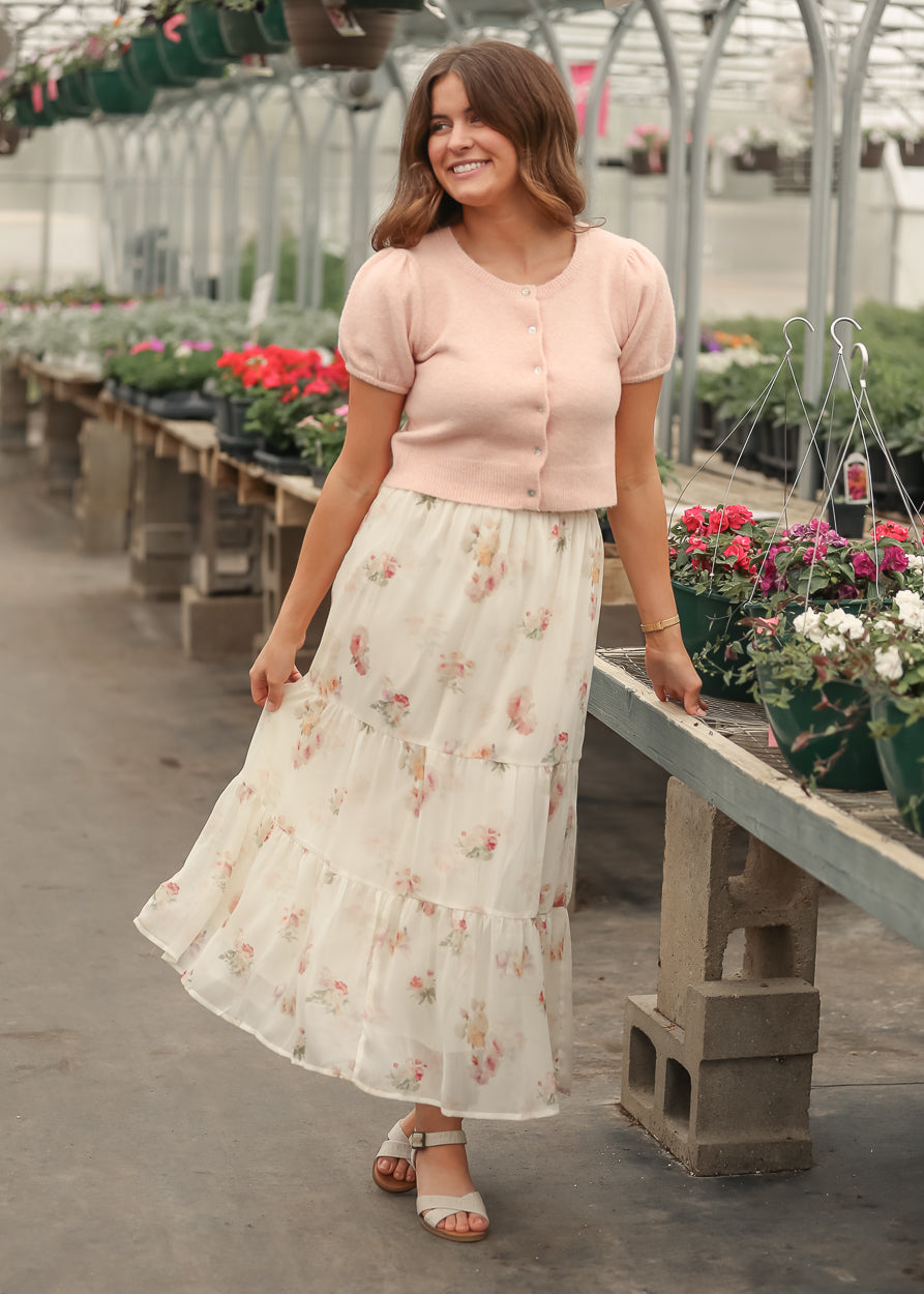 Floral-cream tiered maxi skirt with elastic waistband