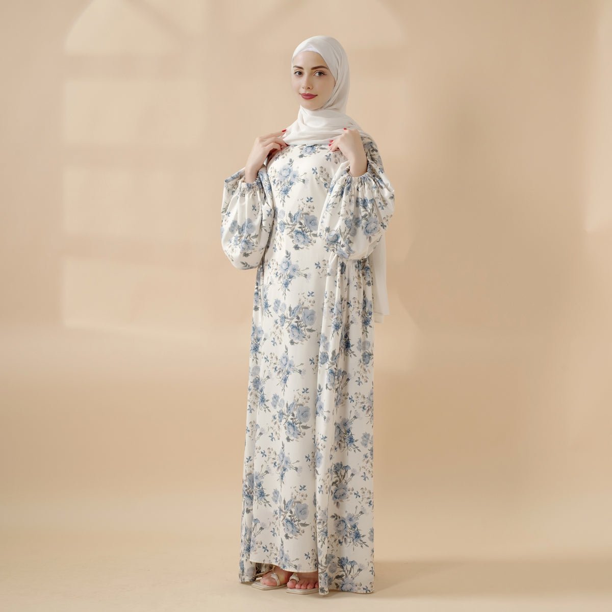 Printed reversible abaya with patterned and solid sides