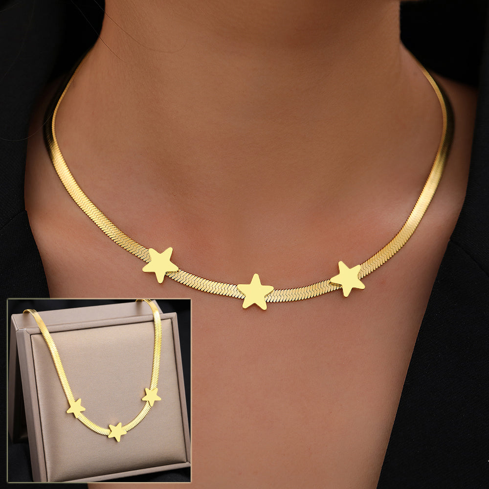 Gold Star Chain Necklace — product view 1