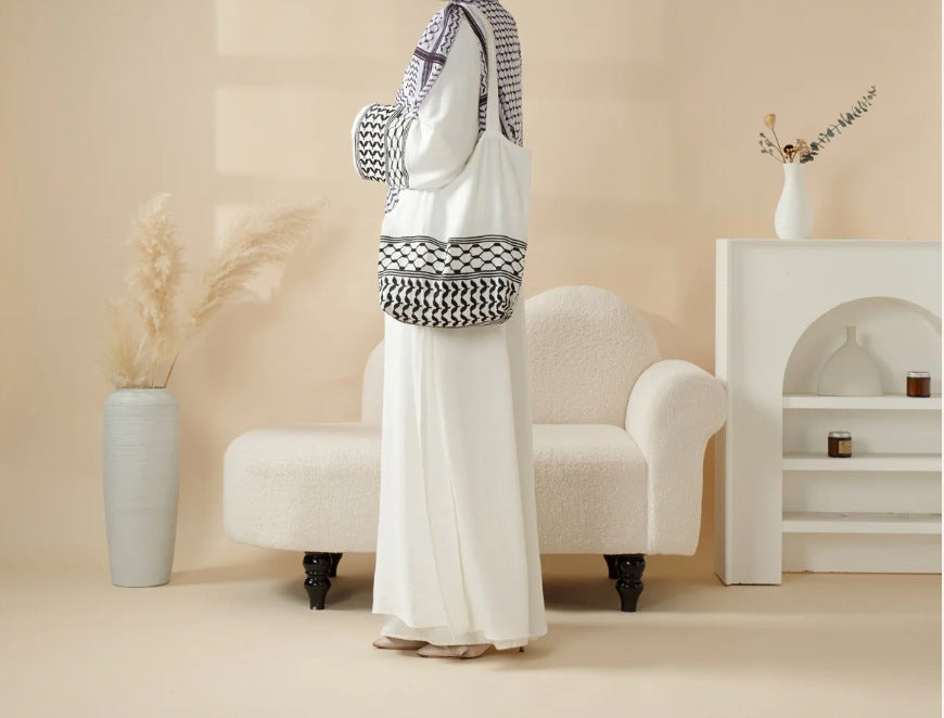 Keffiyeh-Detail Long Abaya — product view 2